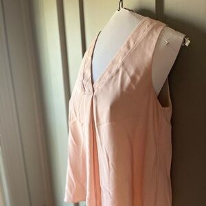 Ann Taylor peach tank so feminine and flowy